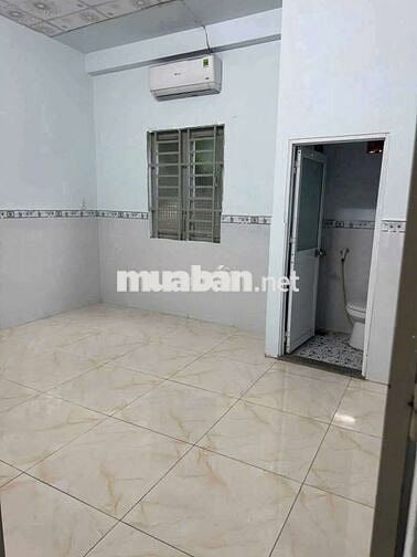 Cho thuê nhà trệt Lửng 2pn 2wc Phú Hòa 1 gần đại học TDM