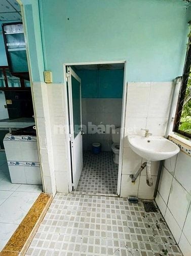 bán gấp căn nhà cấp 4 ở Tân Chánh Hiệp quận 12, DT 56m2, gái 1 tỷ 020.