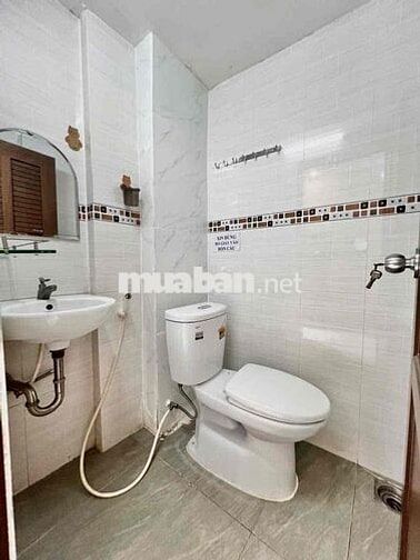 Ban Công Full Nội Thất, Điện Nước Rẻ, Hình Thực Giá Thực