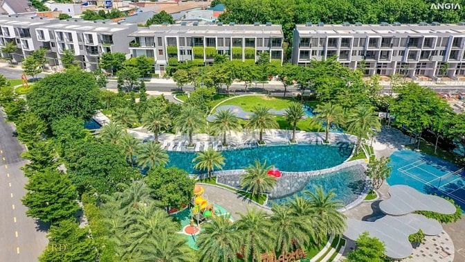 Nhà cho thuê nguyên căn trong khu biệt lập, nội thất cao cấp