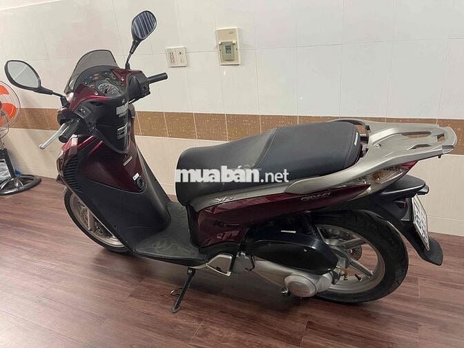 Cần bán xe Sh ý 125cc nhập 3 cục, ĐKLĐ 2012