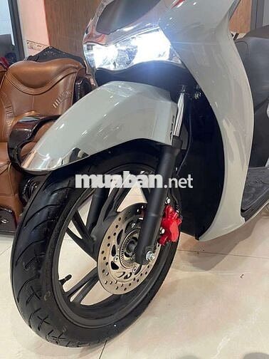 Honda SH 160i 4Van Đời 2024 Màu Xám Bóng Máy Zin