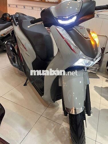 Honda SH 160i 4Van Đời 2024 Màu Xám Bóng Máy Zin