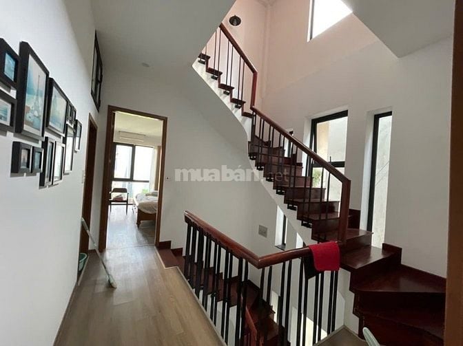 BIỆT THỰ SÂN VƯỜN NGUYỄN SƠN- Ô TÔ ĐỖ CỬA HOA HẬU. MT 6M. HƠN 18 TỶ