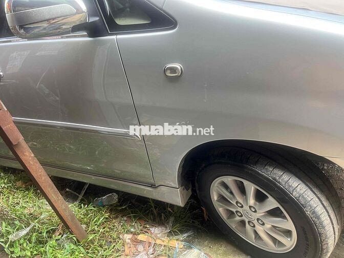 Toyota Innova 2013 2.0G - 110000 km