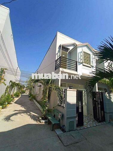 CƠ HỘI HIẾM – NHÀ ĐẸP 1 TRỆT 1 LẦU NGAY BÌNH CHÁNH – 820 TRIỆU