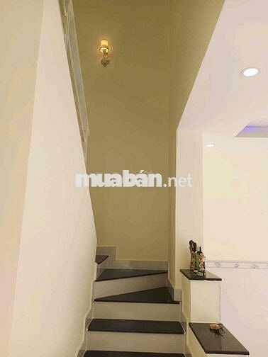 CƠ HỘI HIẾM – NHÀ ĐẸP 1 TRỆT 1 LẦU NGAY BÌNH CHÁNH – 820 TRIỆU