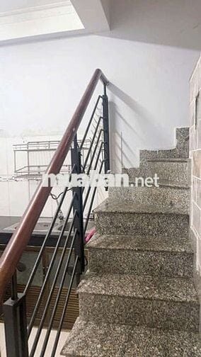Cho thuê nhà 5pn ngã tư hàng xanh p17 Bình thạnh