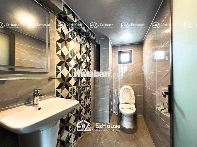 Ngay mặt tiền Phạm Văn Bạch phòng không giới hạn người ở