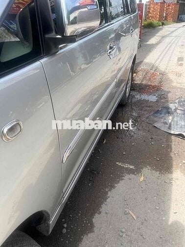 Toyota Innova 2013 2.0G - 110000 km