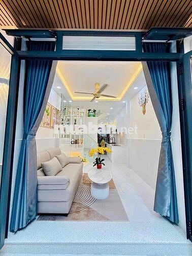 Nhà ngay Phú thọ hòa - DT:3x8 - đúc 2 tầng - Chỉ 3.xtỷ
