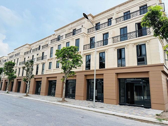 Bán Shophouse dự án Vinhomes Royal Island, giá tốt chỉ từ 14,44 tỷ