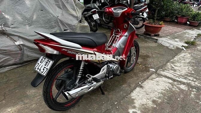 Honda Future fi 2009 đỏ xám ( hỗ trợ góp )