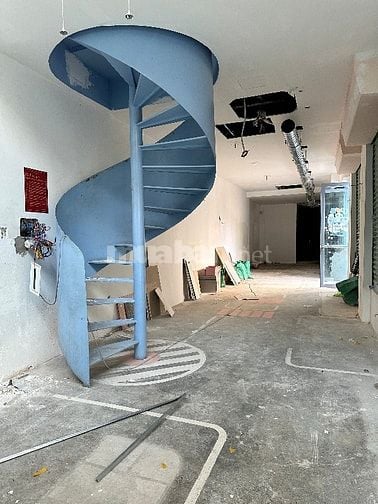 Góc 2 mặt tiền - trung tâm, Quận 1 - 4,2x24m - trệt lầu ST, suốt đẹp