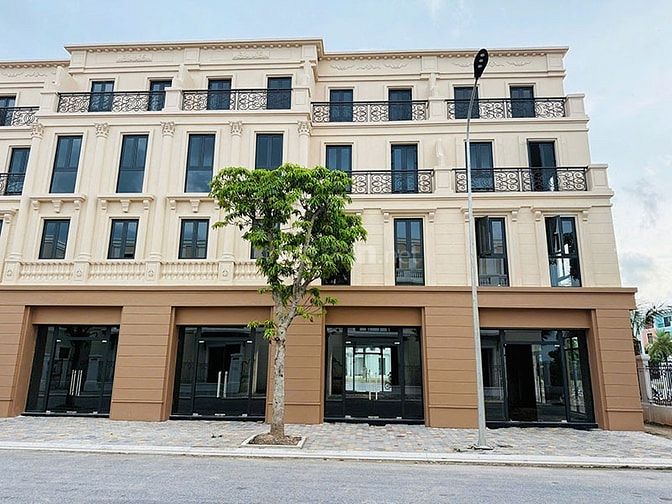 Bán Shophouse dự án Vinhomes Royal Island, giá tốt chỉ từ 14,44 tỷ