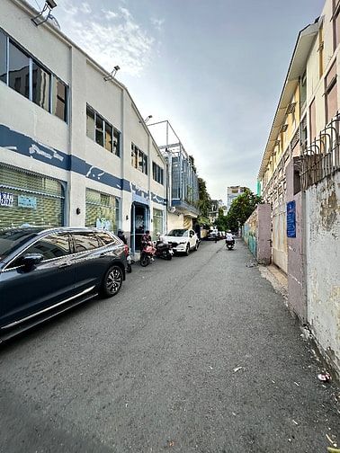 Góc 2 mặt tiền - trung tâm, Quận 1 - 4,2x24m - trệt lầu ST, suốt đẹp