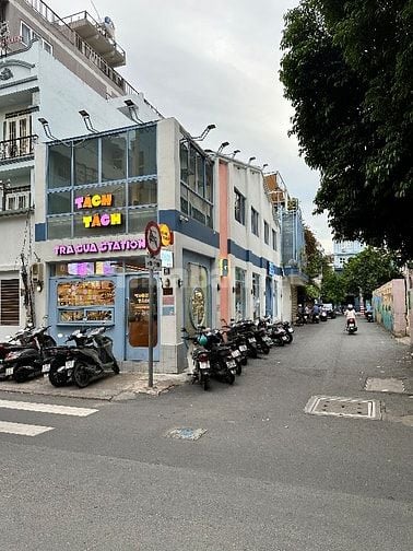 Góc 2 mặt tiền - trung tâm, Quận 1 - 4,2x24m - trệt lầu ST, suốt đẹp