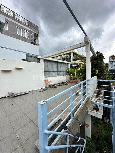 Góc 2 mặt tiền - trung tâm, Quận 1 - 4,2x24m - trệt lầu ST, suốt đẹp