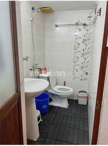 Cho thuê căn hộ tầng 1 khép kín tại 62 Tôn Đức Thắng, Đống Đa