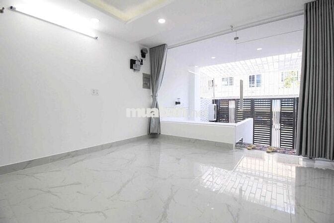 🌸Mặt Bằng, Văn Phòng Ngay Luỹ Bán Bích Có Phòng Sau Ở Lại DT 70m2🌸