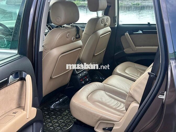Audi Q7 2011 màu nâu xe đẹp