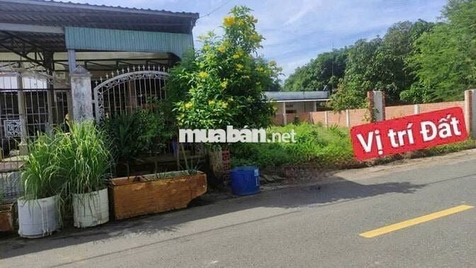 8x34m đường huyền trân công chúa thị trấn đất đỏ giá 2 tỷ 500
