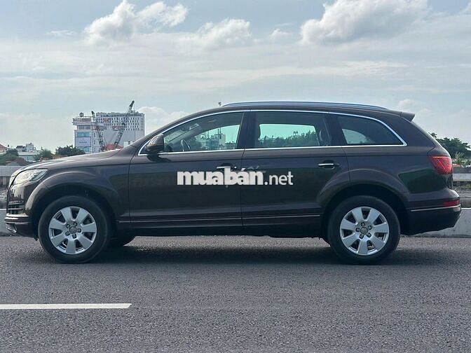 Audi Q7 2011 màu nâu xe đẹp