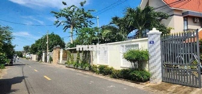 8x34m đường huyền trân công chúa thị trấn đất đỏ giá 2 tỷ 500