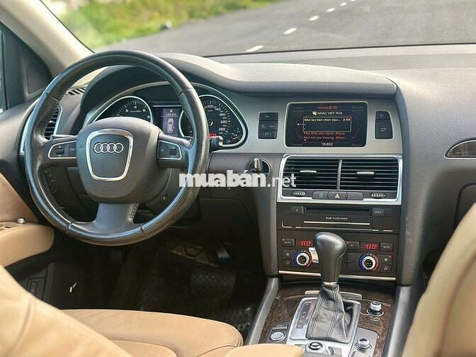 Audi Q7 2011 màu nâu xe đẹp