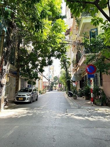 HIẾM - GIÁ ĐẦU TƯ - 76M - 4 TẦNG - MT 9,6M - PL 2 Ô TÔ - ĐỐNG ĐA 