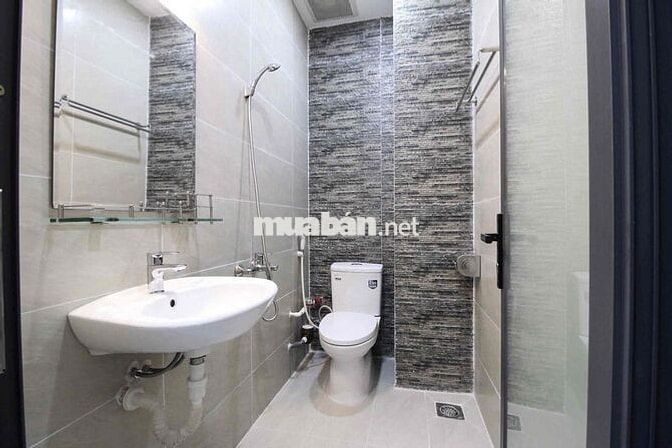 TRỐNG CĂN STUDIO BANCOL & VIEW KÍNH - NGAY TRƯỜNG ĐH VĂN HIẾN