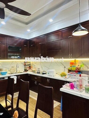Hàng xóm gửi bán nhà Phan Đình Giót, HĐ, 39m 5t Thang Máy, Giá 6.5 tỷ