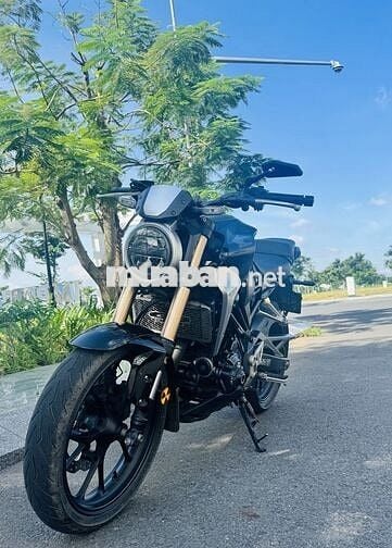 Honda Cb300R. Đk 2021. Màu Đen Bạc.