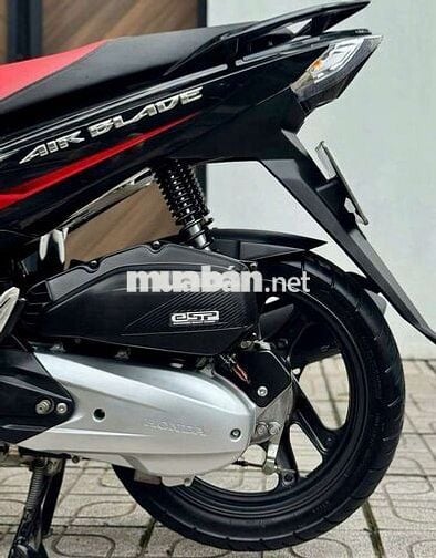 Honda Air Blade Đời 2015 Màu Đỏ Phối Đen, Máy Zin