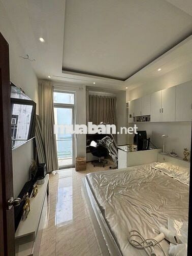 Nhà nc 4PN  gần Vĩnh hooik  khánh hội cầu kênh tẻ thánh thất Q4