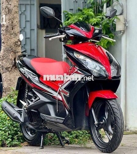 Honda Air Blade Đời 2015 Màu Đỏ Phối Đen, Máy Zin