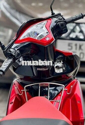 Honda Air Blade Đời 2015 Màu Đỏ Phối Đen, Máy Zin