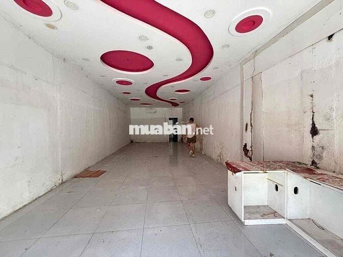 Cho thuê măth bằng gần ngã 6và Phố đi Bộ Bạch Đằng