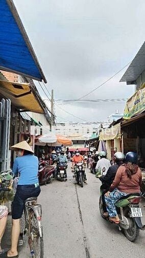 B.án nhà hẻm chợ kinh doanh 48 m2, 2 lầu, Bình Thành, Bình Tân