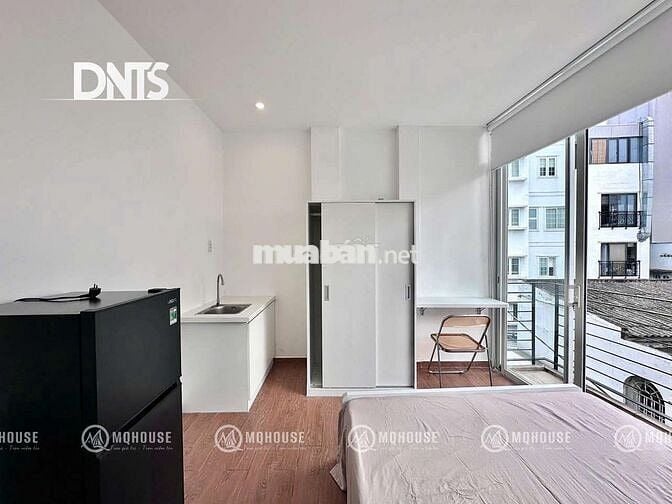 Khai trương căn hộ gần chợ Tân Địnhquận 1_Balcony/cửa sổ_thang máy