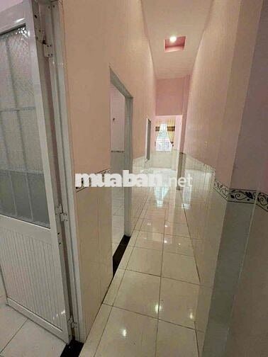 Nhà 2 phòng hẻm 9 Phạm Ngọc Hưng