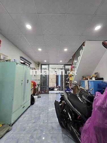 BÁN NHÀ NGUYỄN VĂN NGUYỄN, TÂN ĐỊNH Q1 50m2 x 3TẦNG LÔ GÓC - GIÁ 8.5TỶ