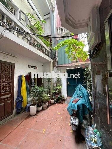 Bán nhà Đống Đa, lô góc, gần phố 23m*2 tầng. sdcc