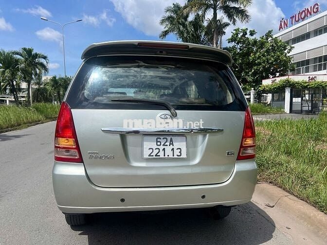 Toyota Innova 2006 G - 200000 km