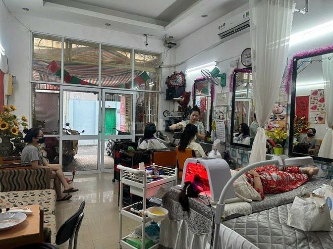 Sang tiệm tóc đang KD tốt do chuyển chỗ ở, Hoàng Hoa Thám, Bình Thạnh