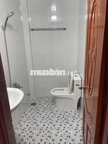 Nhà mới 100% 2 phòng gần chợ Cầu Ván