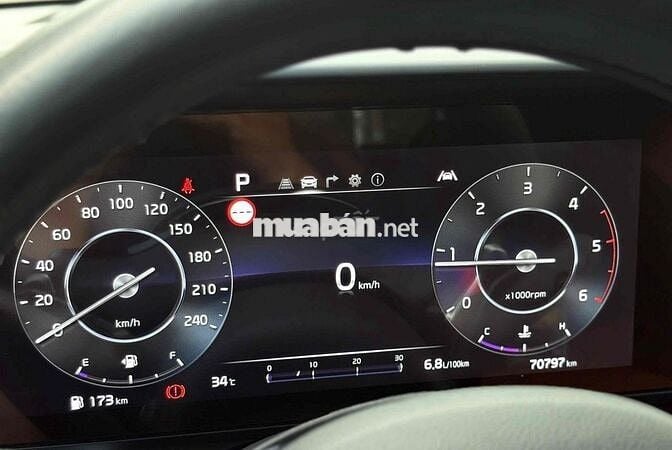 Kia Carnival 2023 Signature 2.2D - 70000 km
