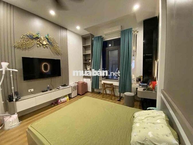 Cực Nóng! Nhà Phố Xã Đàn -Ngõ Thông 45m Ra Phố Full Nội Thất giá10.2ty