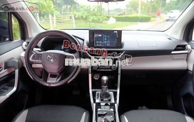 Toyota Veloz Cross Top 1.5 CVT 2024
