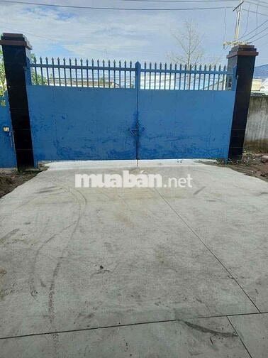 CHO THUÊ NHÀ XƯỞNG 1000m2 DỪNG DẦU , MỸ HẠNH BẮC , ĐỨC HOÀ , LONG AN